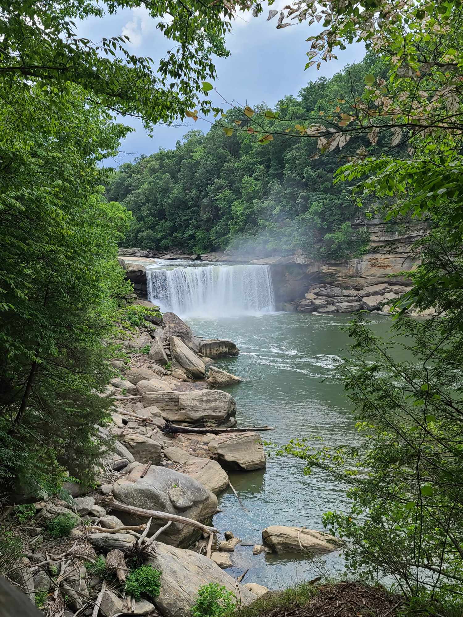 Unleash Your Adventurous Side at Cumberland Falls State Resort Park!